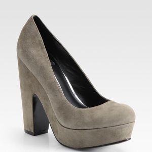 Dolce Vita Platform Grey Pumps Bryan 70s